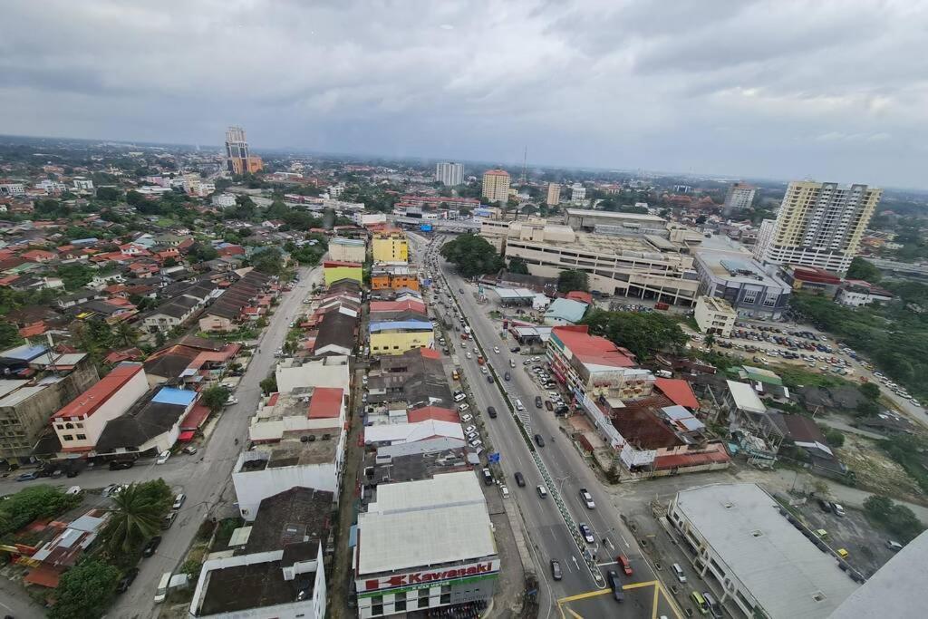 Mizrai Troika Homestay With Kota Bharu City View Экстерьер фото